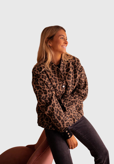 Hermina | Elegantna jakna z leopardjim potiskom